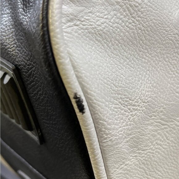 Flud Unisex Black/Grey Travel Bag/Duffle Bag SKU 5388 - Picture 8 of 9